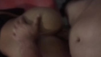 Ela disse que aguentava tudo na porta de tras