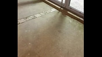 Tu as envie de voir à quel point je suis une bonne petite salope viens vite