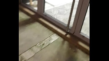 Tu as envie de voir à quel point je suis une bonne petite salope viens vite