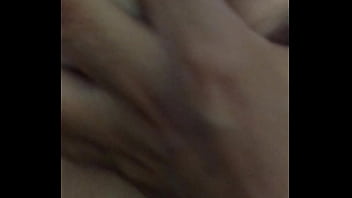 Jugandole las tetotas a mi puta playing with big boobs