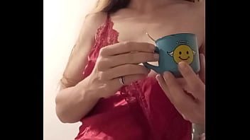 Bonjour mes coquins je vous offre le café