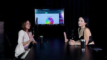 Safada demonstra o seu boquete faz stripper e mostra o seu cu gostoso vitoria vonteese sheer red