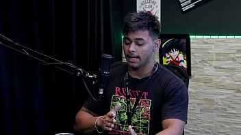 Aprendeu a gravar pornô tem os ângulos corretos teve que aprender a fuder melhor e precisa saber o nome das posições guilherme filmmaker pornô watch sheer red