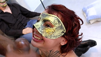 Annie esposa de corno na arena