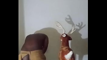 Similar colors to creamy peanut butter 3