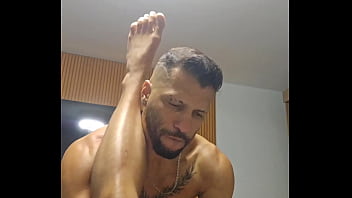 Dando O Cu E Cheirando A Cueca thumbnail