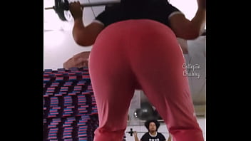 Bbw ebony gym squats big ass