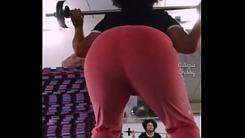 Bbw ebony gym squats big ass