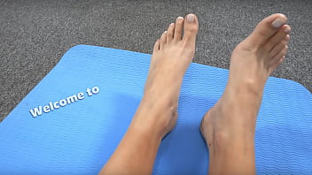 Puffy naked cameltoe petite slut