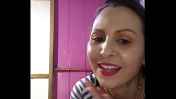 Comendo a coroa gostosona depois de trocar seu chuveiro