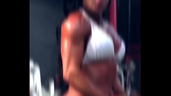 Your favorite muscle mommy is back i have to start going to the gym again soon after a long break i have missed it soo