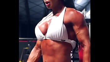 Your favorite muscle mommy is back i have to start going to the gym again soon after a long break i have missed it soo