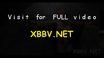 Topnotch sweetheart gets her fingers busy in the tub