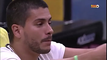 Athur bbb já jantando boca aberta