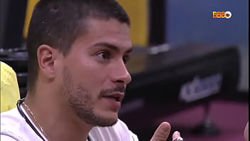 Athur bbb já jantando boca aberta