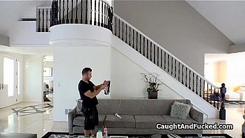 Busting and fucking sexy squatter