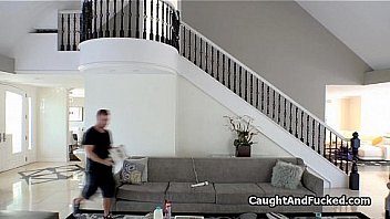 Busting and fucking sexy squatter