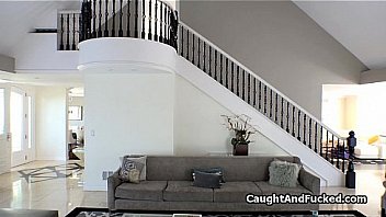 Busting and fucking sexy squatter