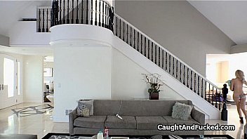 Busting and fucking sexy squatter