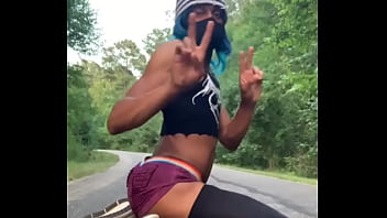 Pop my ass like bubblegum