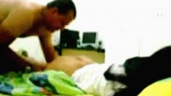 Médico enrabando a atendente ´