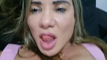 Amiga curiosa ficou quieta com pau na boca