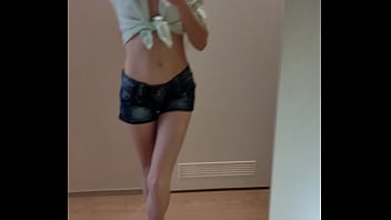 развратница совращает