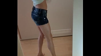 развратница совращает