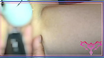 “electric shock of pleasure – until her whole body trembles 電まで恥骨を挟み撃ち