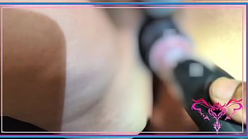 電まで恥骨を挟み撃ち