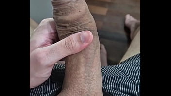 Batendo Uma Punheta Solitaria thumbnail