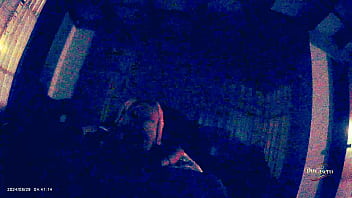 Metiéndole pinga de misionero en su cuarto sin editar sin cortes sin filtros