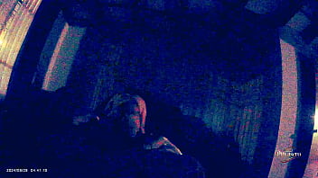 Metiéndole pinga de misionero en su cuarto sin editar sin cortes sin filtros