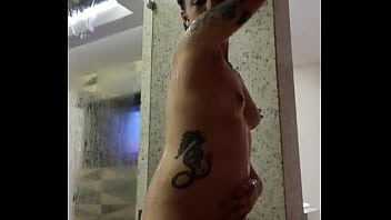 Bailesito En Baño thumbnail