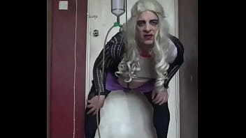 Crossdresser Fucks A Dildo Cock thumbnail