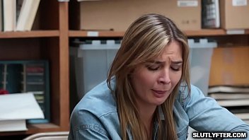 Preciouses babe blair williams giving her pussy for pleasure