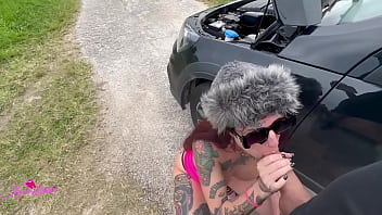 Meu carro quebrou dei a buceta para o mecanico