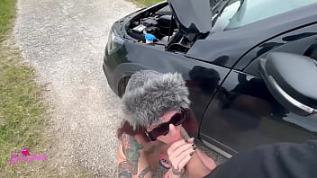 Meu carro quebrou dei a buceta para o mecanico