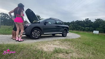 Meu carro quebrou dei a buceta para o mecanico