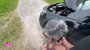 Meu carro quebrou dei a buceta para o mecanico