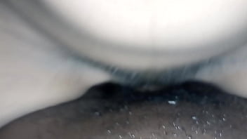 Me follo a mi cachonda madrastra sedienta de verga