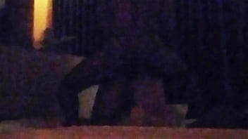 Enquanto isto no escurinho completo no red