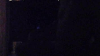 Enquanto isto no escurinho completo no red