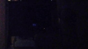 Enquanto isto no escurinho completo no red