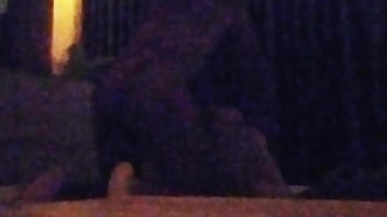 Enquanto isto no escurinho completo no red