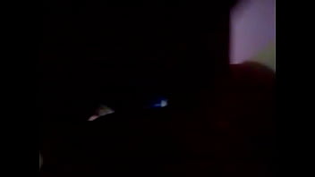 Mi prima viene de visita y en la noche se sale de su cuarto para cojerme a escondidas