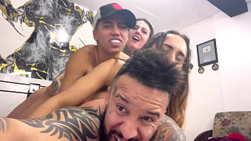 Minhas amigas da faculdade quis fazer uma suruba na minha casa todo mundo se comeu todas gozaram no cu e na buceta qui delícia Minhas amigas da faculdade quis fazer uma suruba na minha casa todo mundo se comeu todas gozaram no cu e na buceta qui delícia
