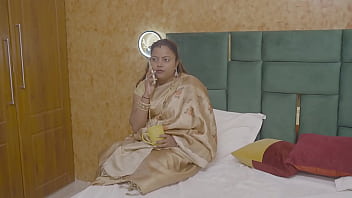 Rosie asks her best friend to borrow money to pay rent