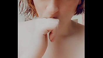 Quand je reçois l'érection appétissante d'un fan en message privé