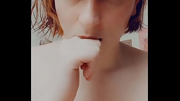 Quand je reçois l'érection appétissante d'un fan en message privé